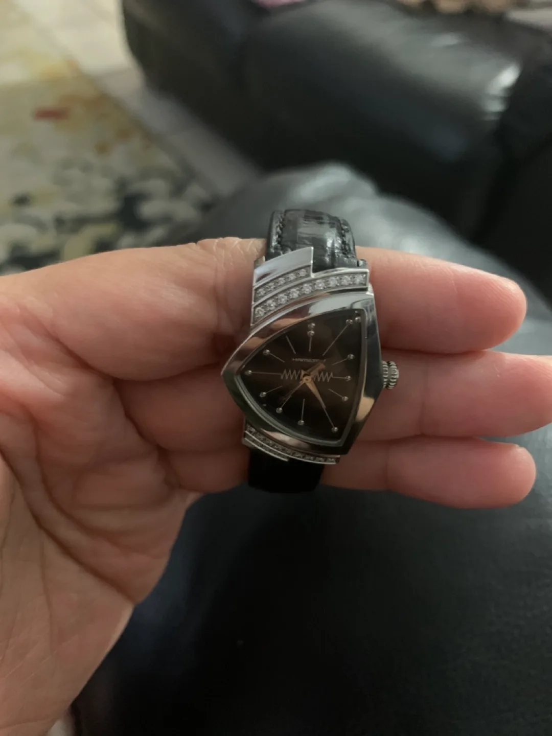 Hamilton Ventura Watch with diamonds image indicator(5)