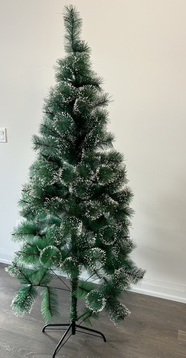 Artificial Christmas Tree with Snow