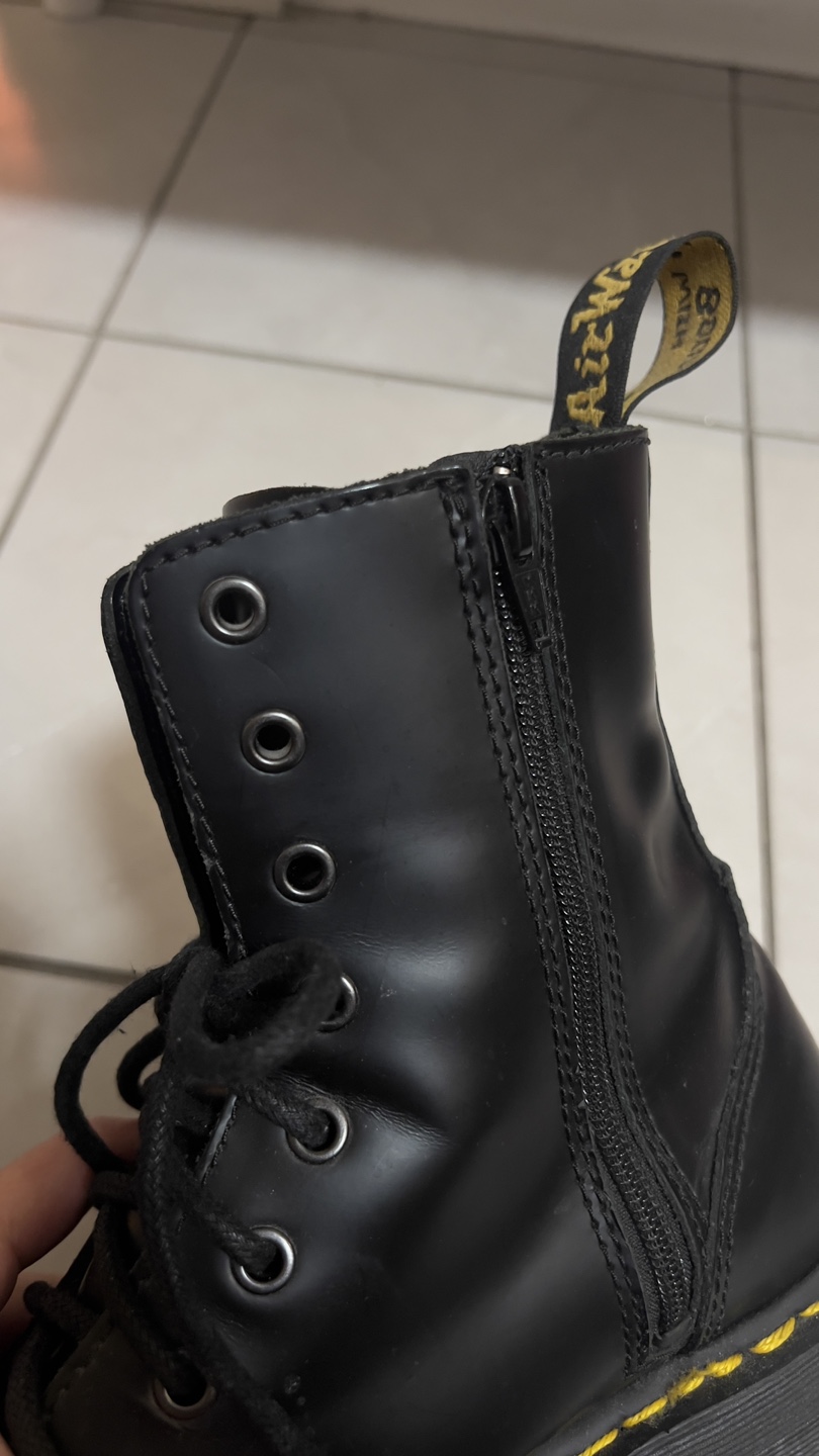 Dr. Martens Jadon 8 Eyed Platform Boots Men US Size 9 - photo 5