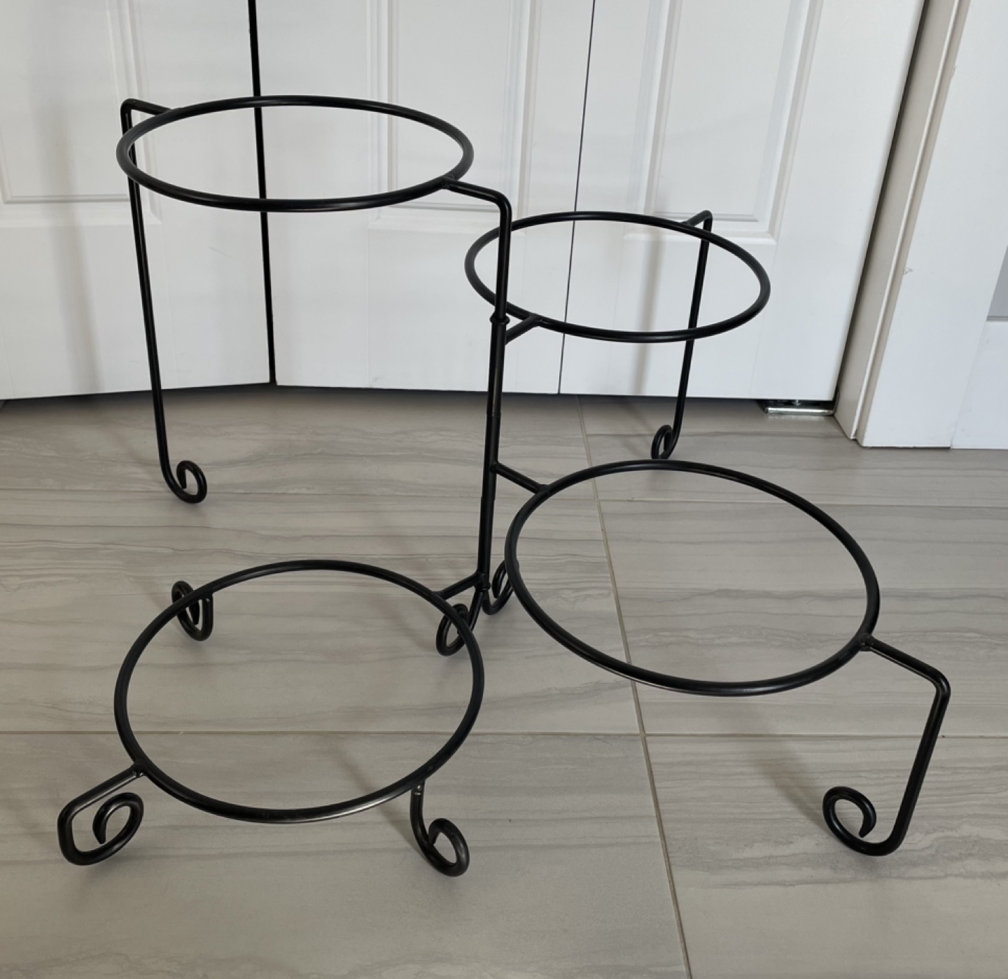 Three Tier Plate Stand