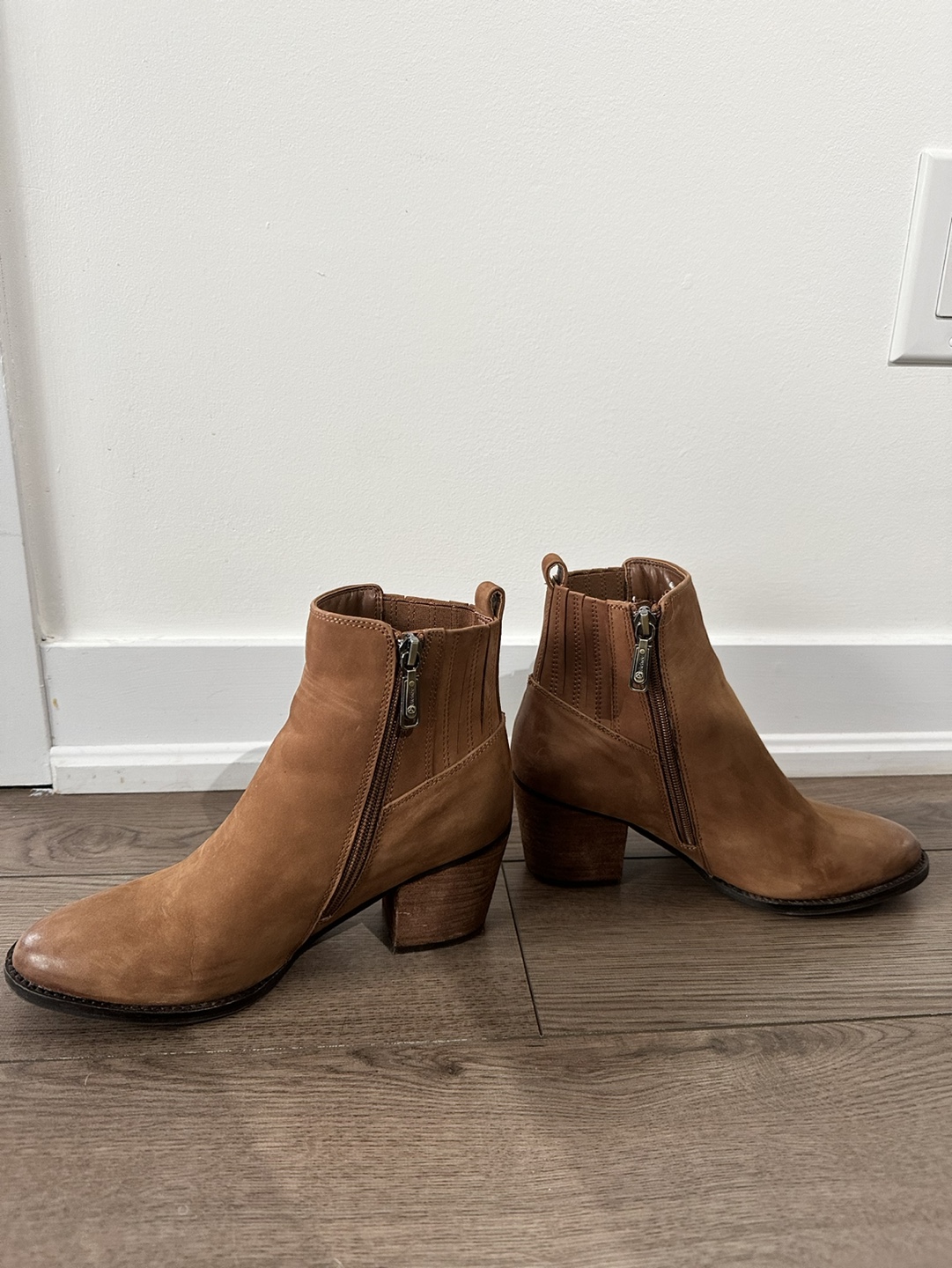 Brown Waterproof Leather Ankle Boots - photo 3