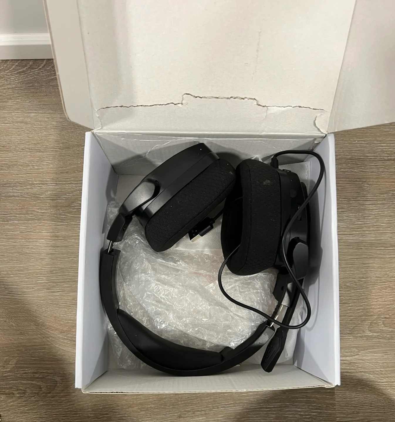 NUBWO G06 Wireless Gaming Headset image indicator(2)