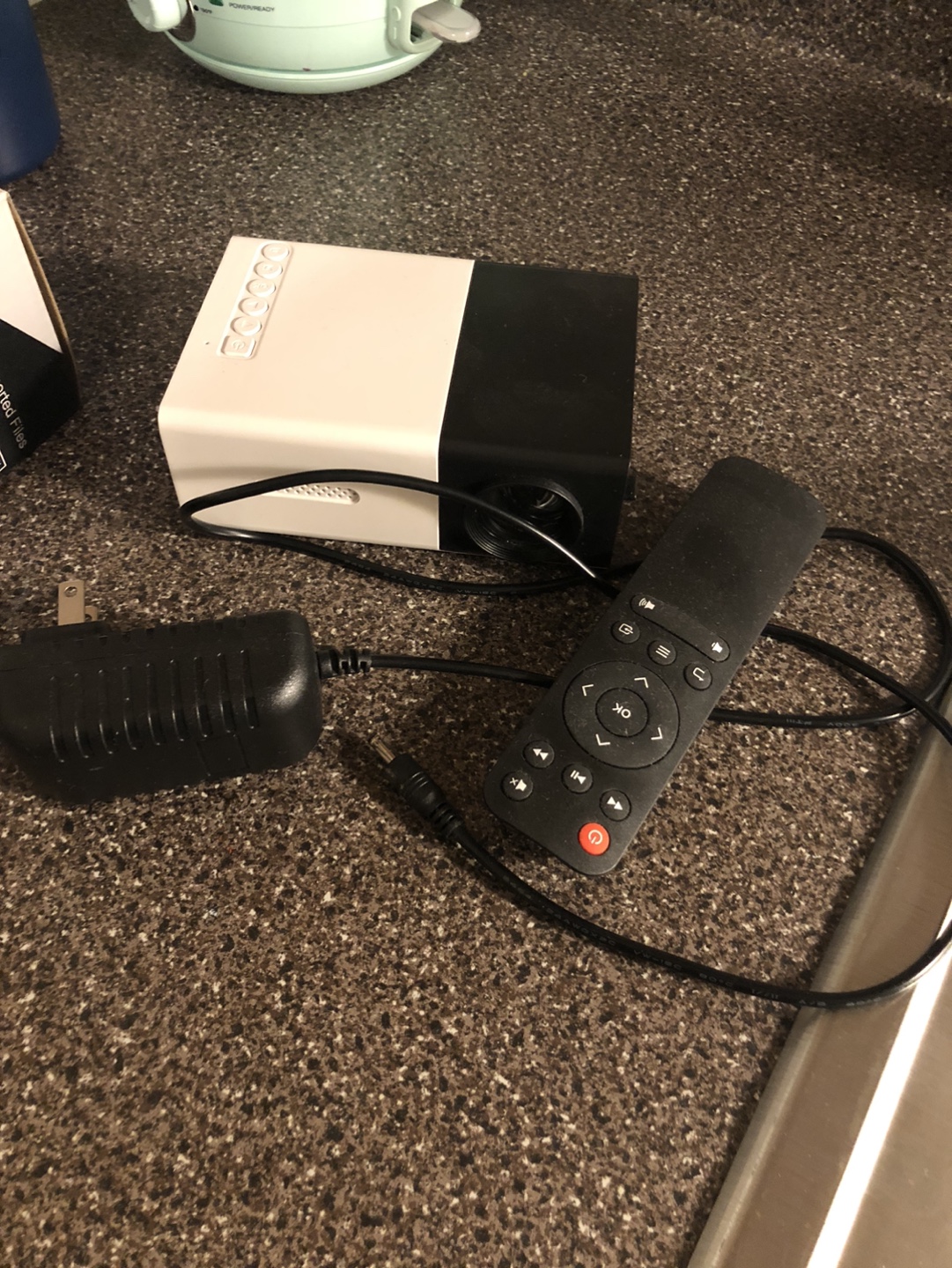 LED Projector with Remote - photo 2
