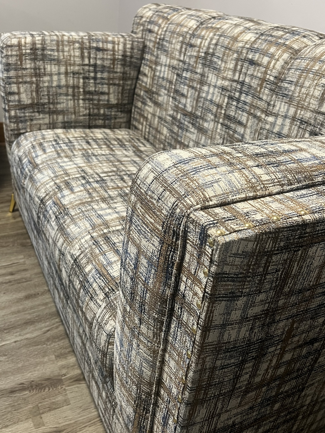 Brand New Sofa and Loveseat Set with single chair - photo 4