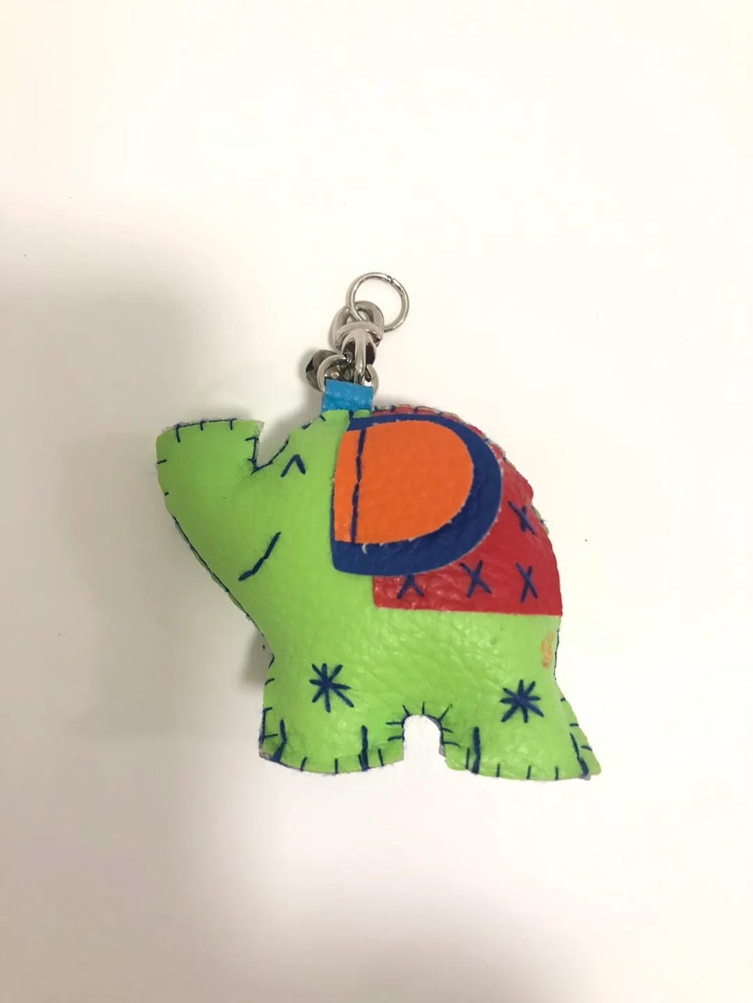 Preowned cute green elephant handcrafted keychain purse image indicator(2)