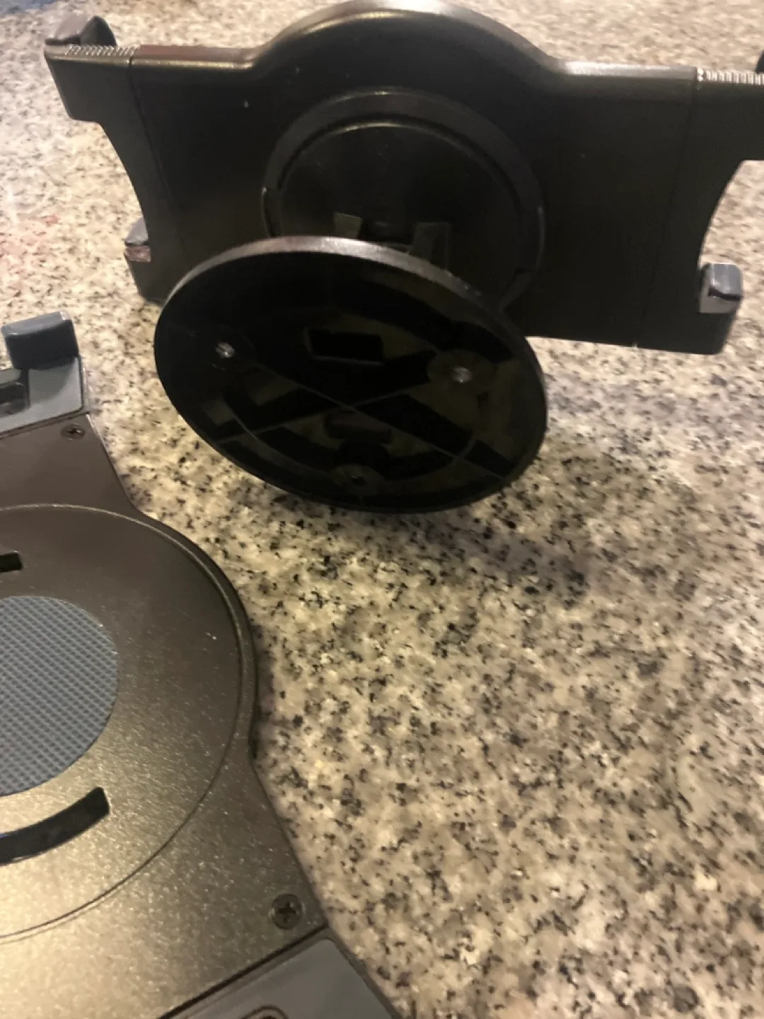 Wall mount Tablet Holder image indicator(2)