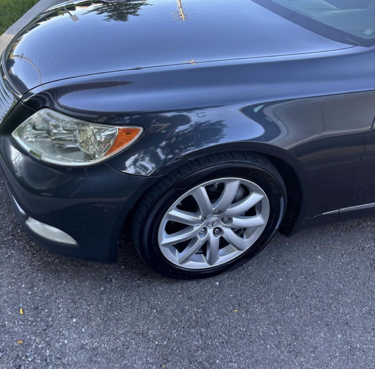 Lexus LS460