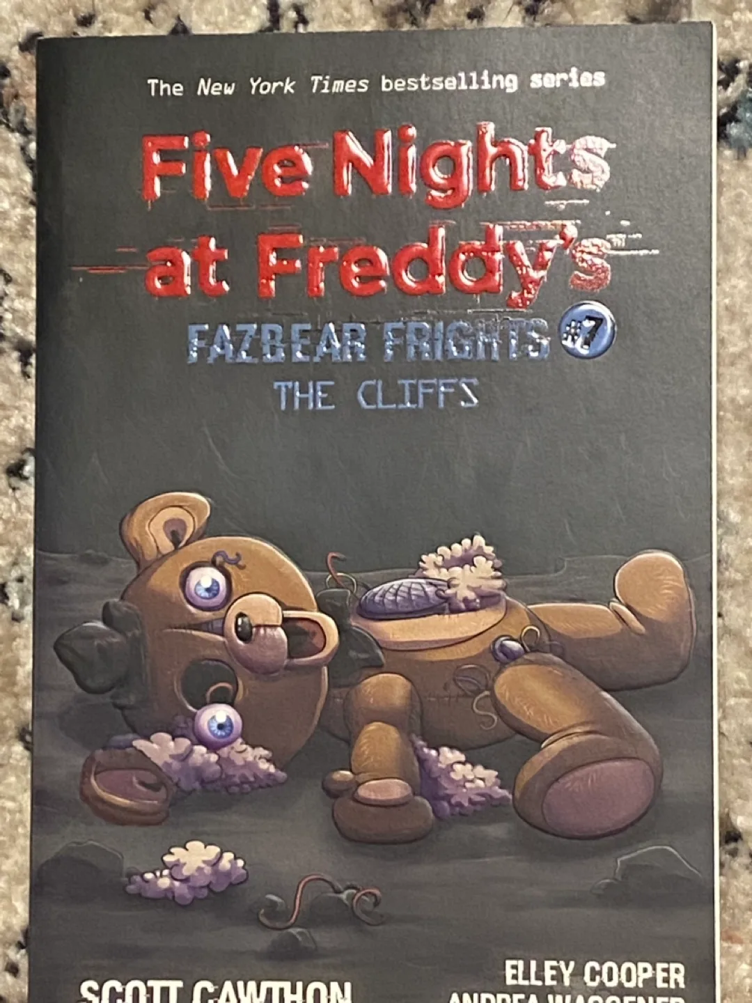 Five Nights at Freddy's: Fazbear Frights #7 - The Cliffs thumbnail