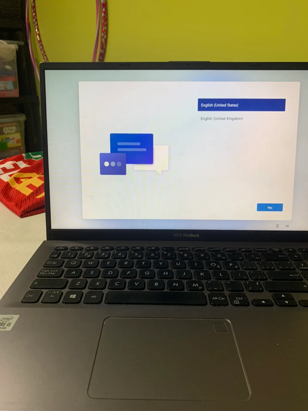 ASUS VivoBook Laptop image indicator(2)