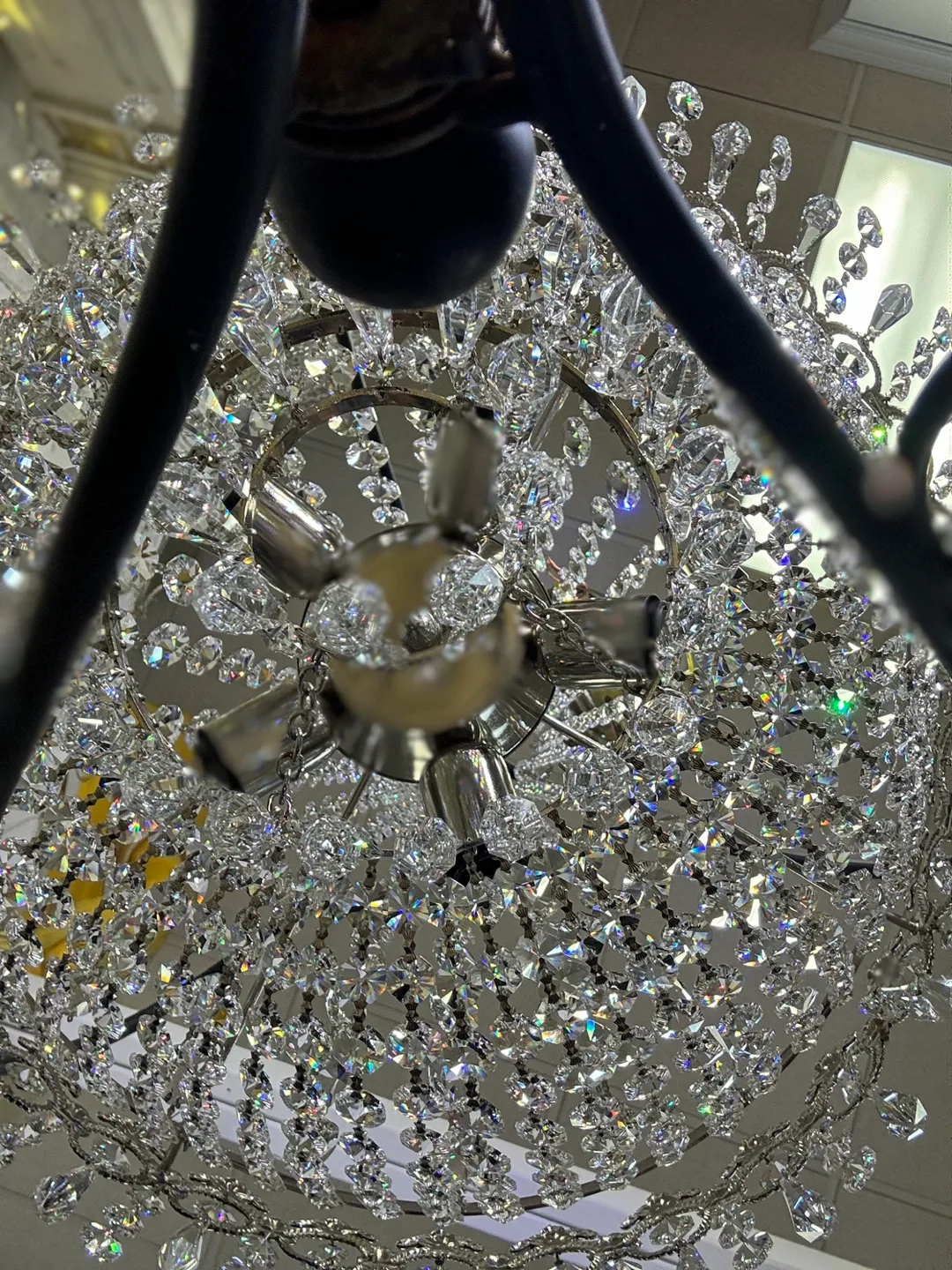 Vintage Crystal Chandelier image indicator(7)