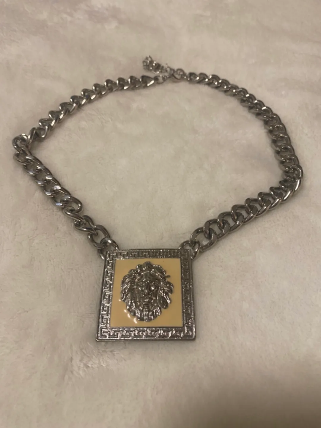 Silver Lion Head Chain Necklace thumbnail