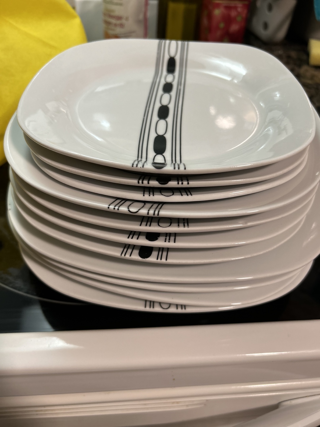 Dinner Plates #ThrifyPicks
