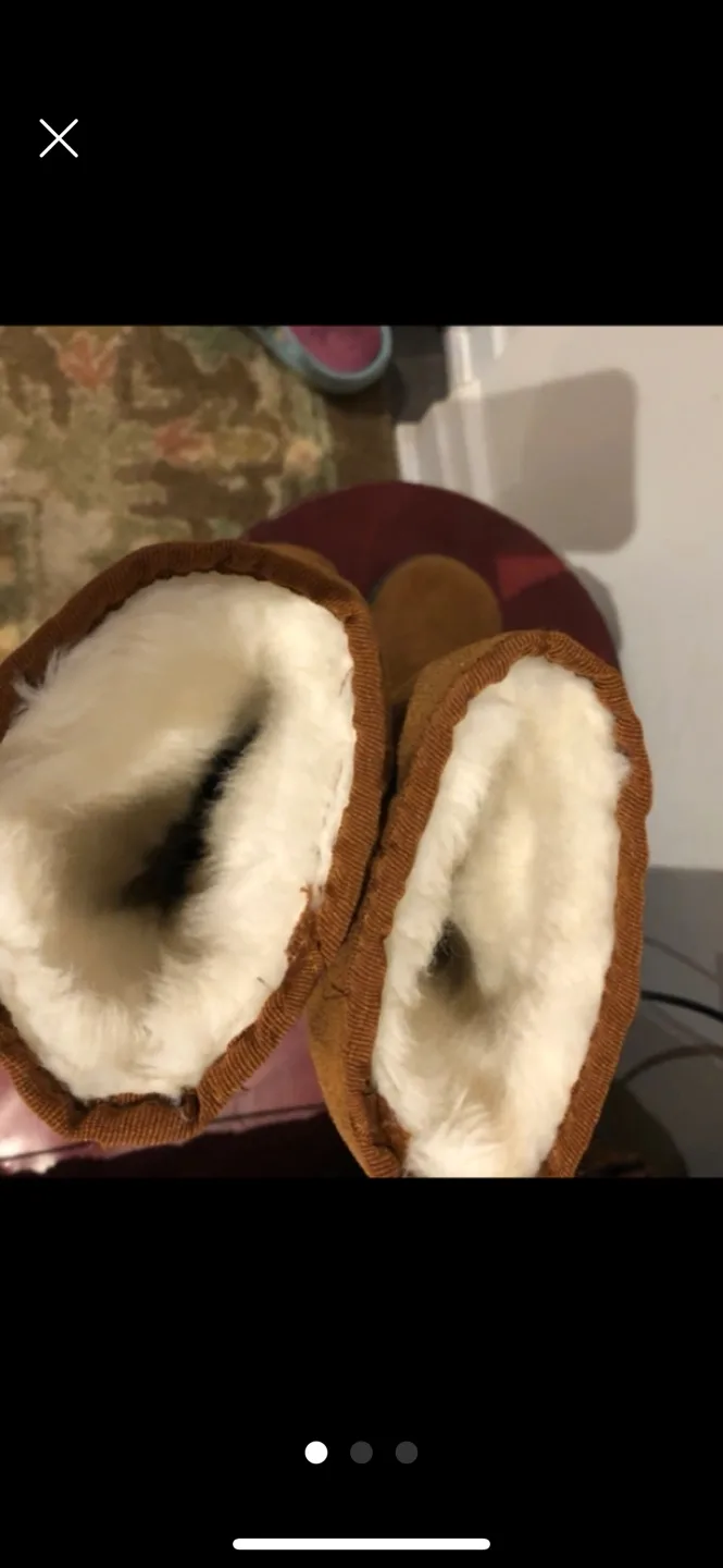 Boots youth size 11 image indicator(2)