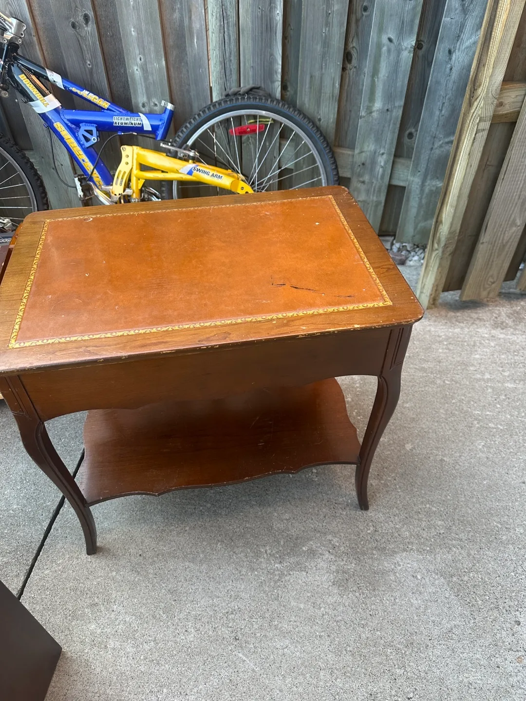 metal dining chairs,side tables,bench image indicator(5)