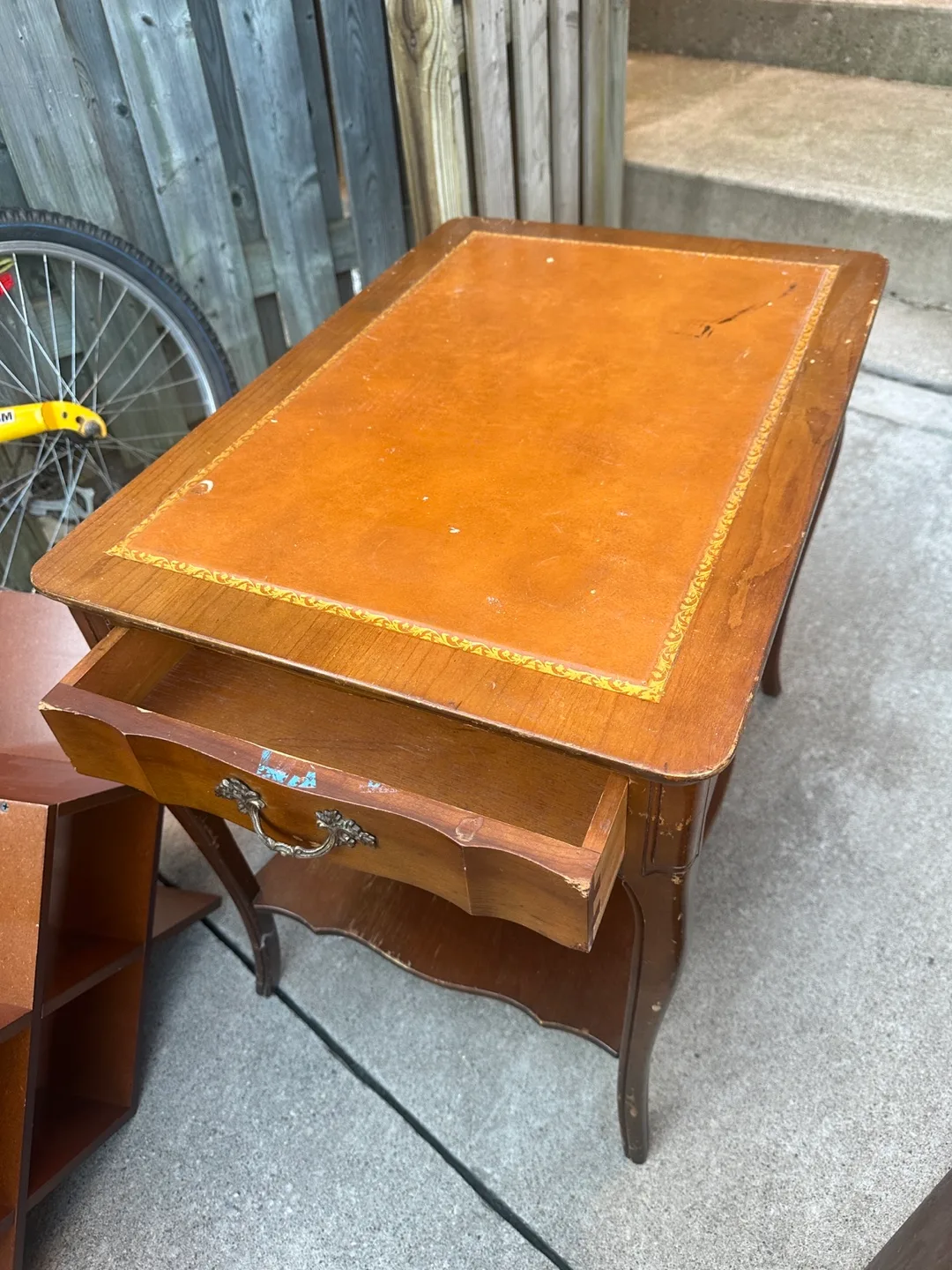 metal dining chairs,side tables,bench image indicator(4)