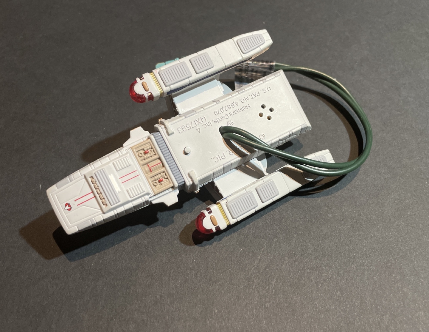 Hallmark Star Trek: Runabout Light-Up Ornament - photo 2