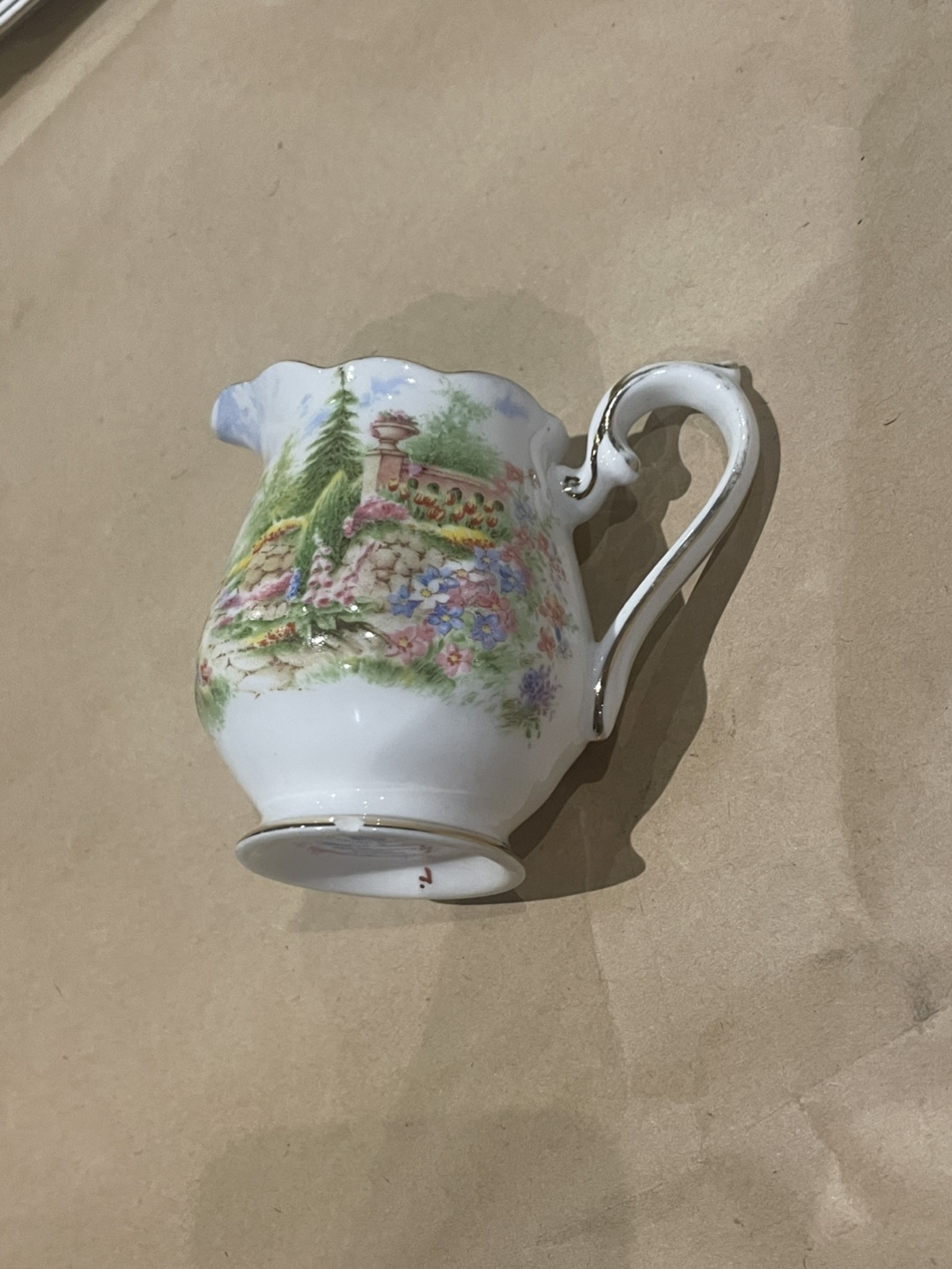 Royal Albert Kentish Rockery Cream and Sugar Set - photo 4