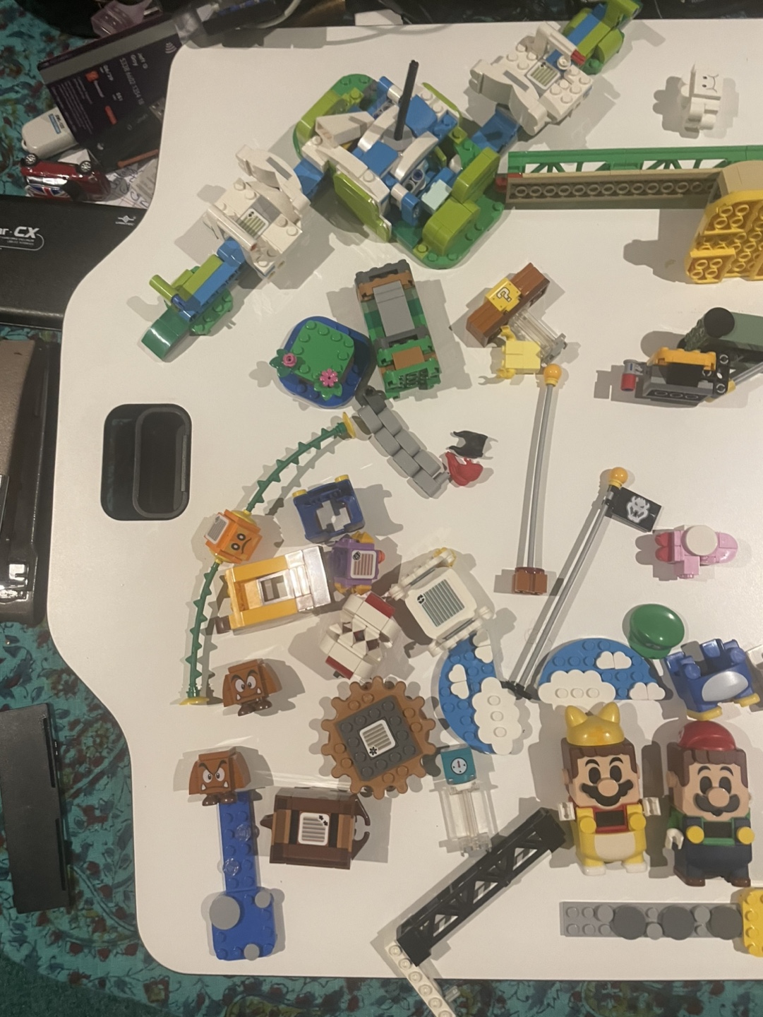 LEGO Super Mario with Luigi & Friends - photo 2