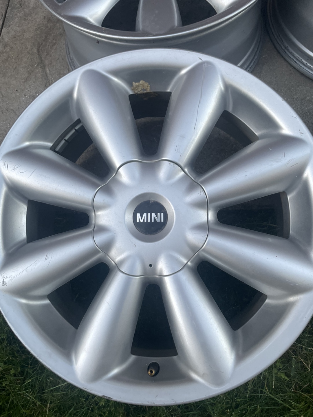 Set of 4 Mini Cooper 18” Alloy Wheels - photo 5