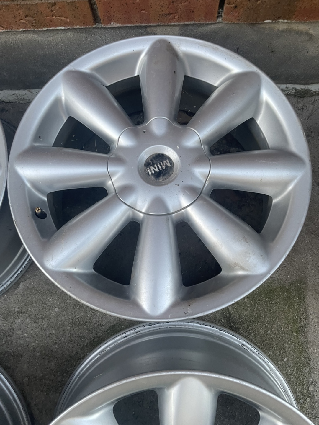 Set of 4 Mini Cooper 18” Alloy Wheels - photo 3