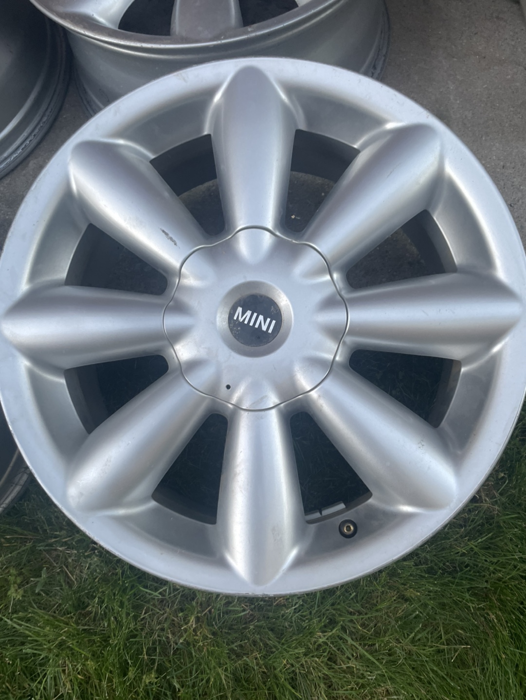 Set of 4 Mini Cooper 18” Alloy Wheels - photo 4