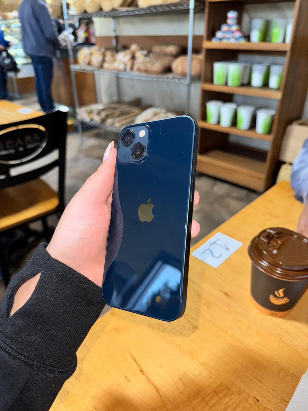 iPhone 13 256GB Blue - photo 2