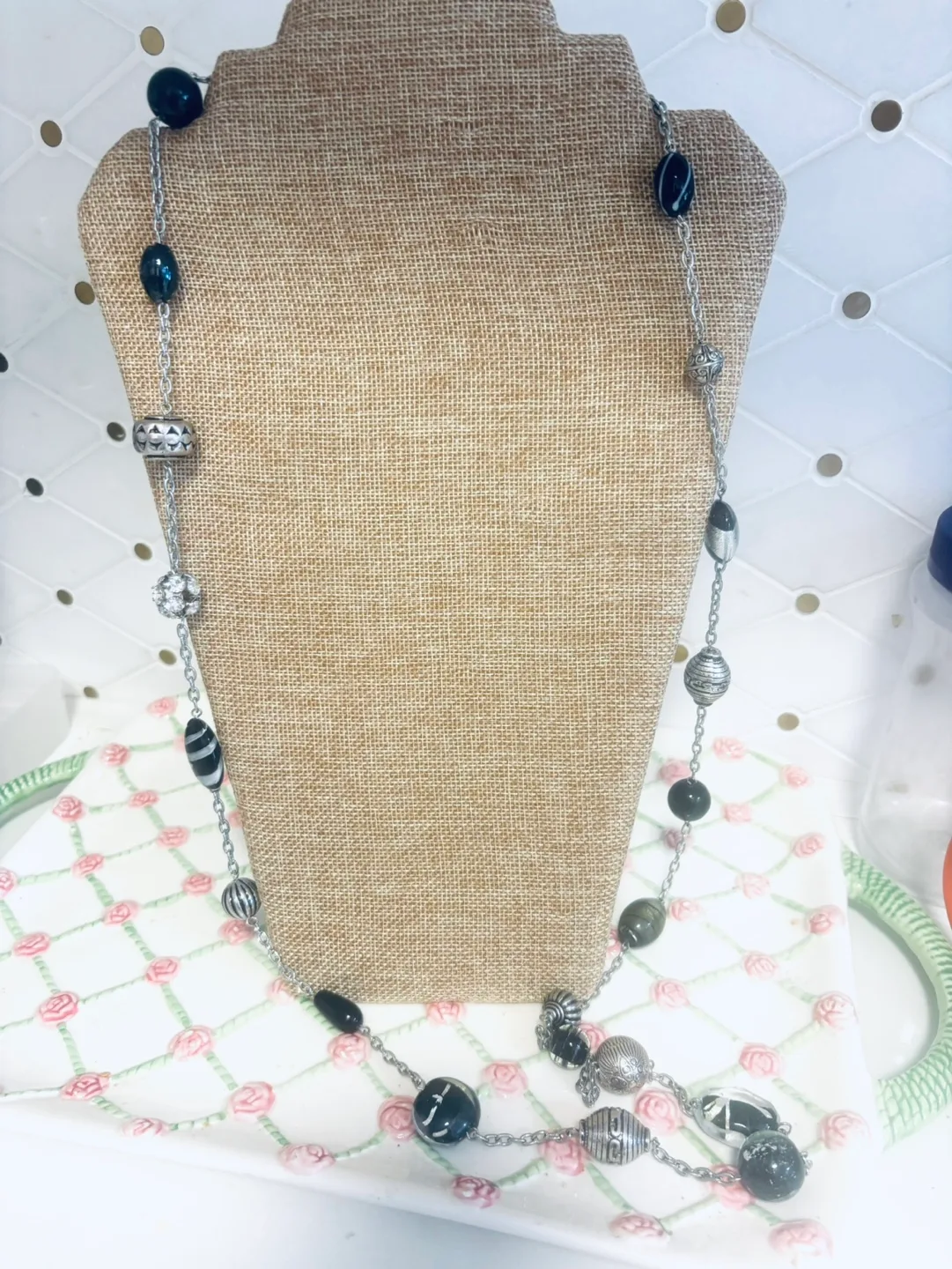 Black & Silver Beaded Necklace NEW image indicator(3)