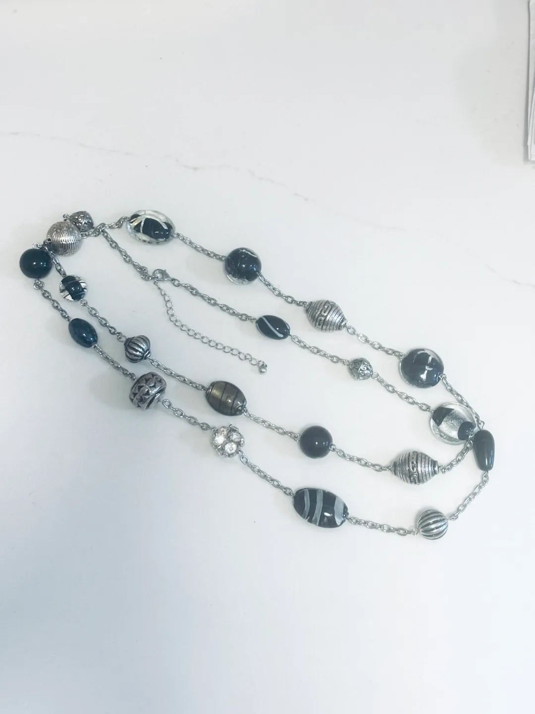 Black & Silver Beaded Necklace NEW image indicator(2)