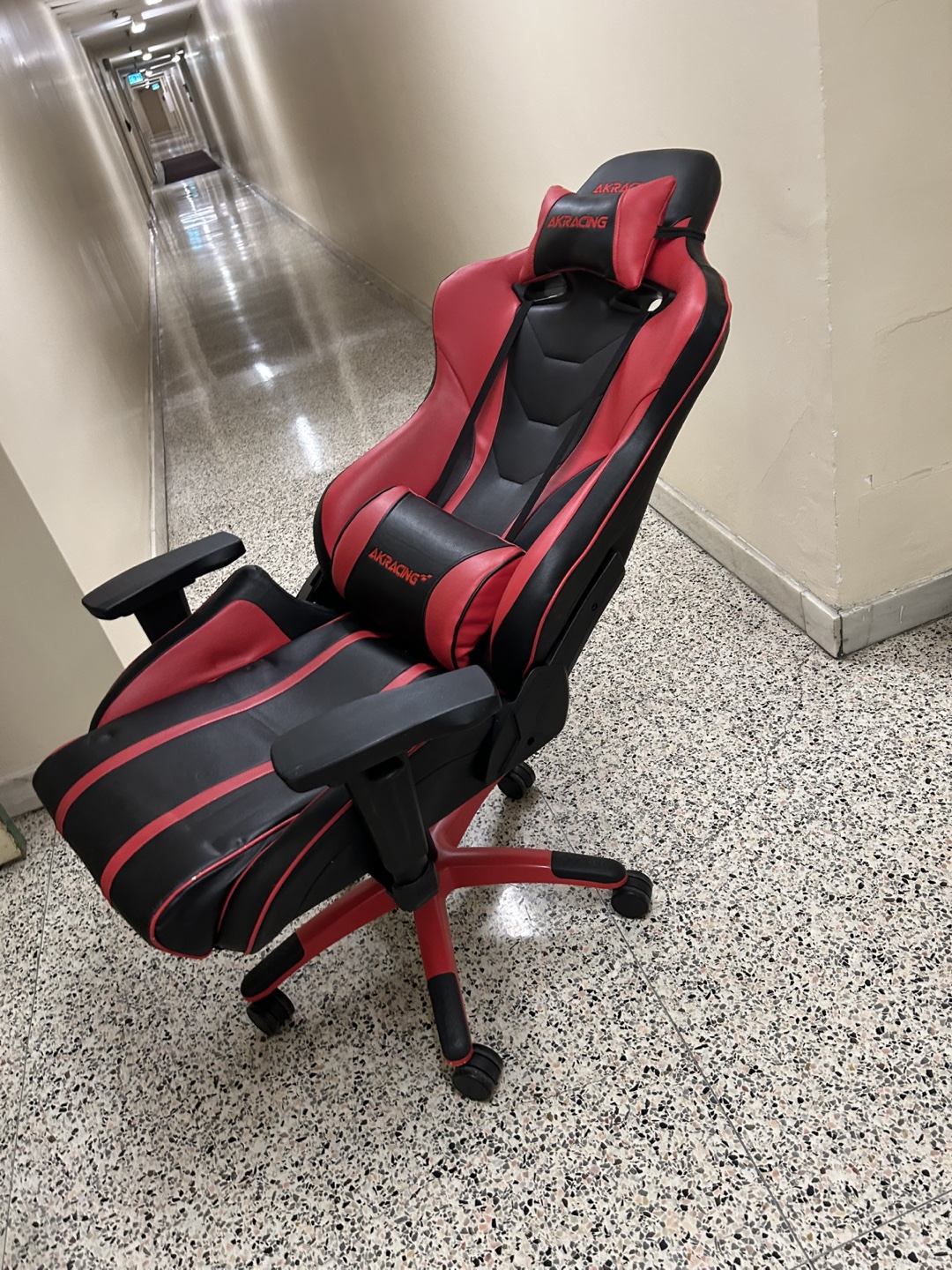 AKRacing Gaming Chair - photo 3