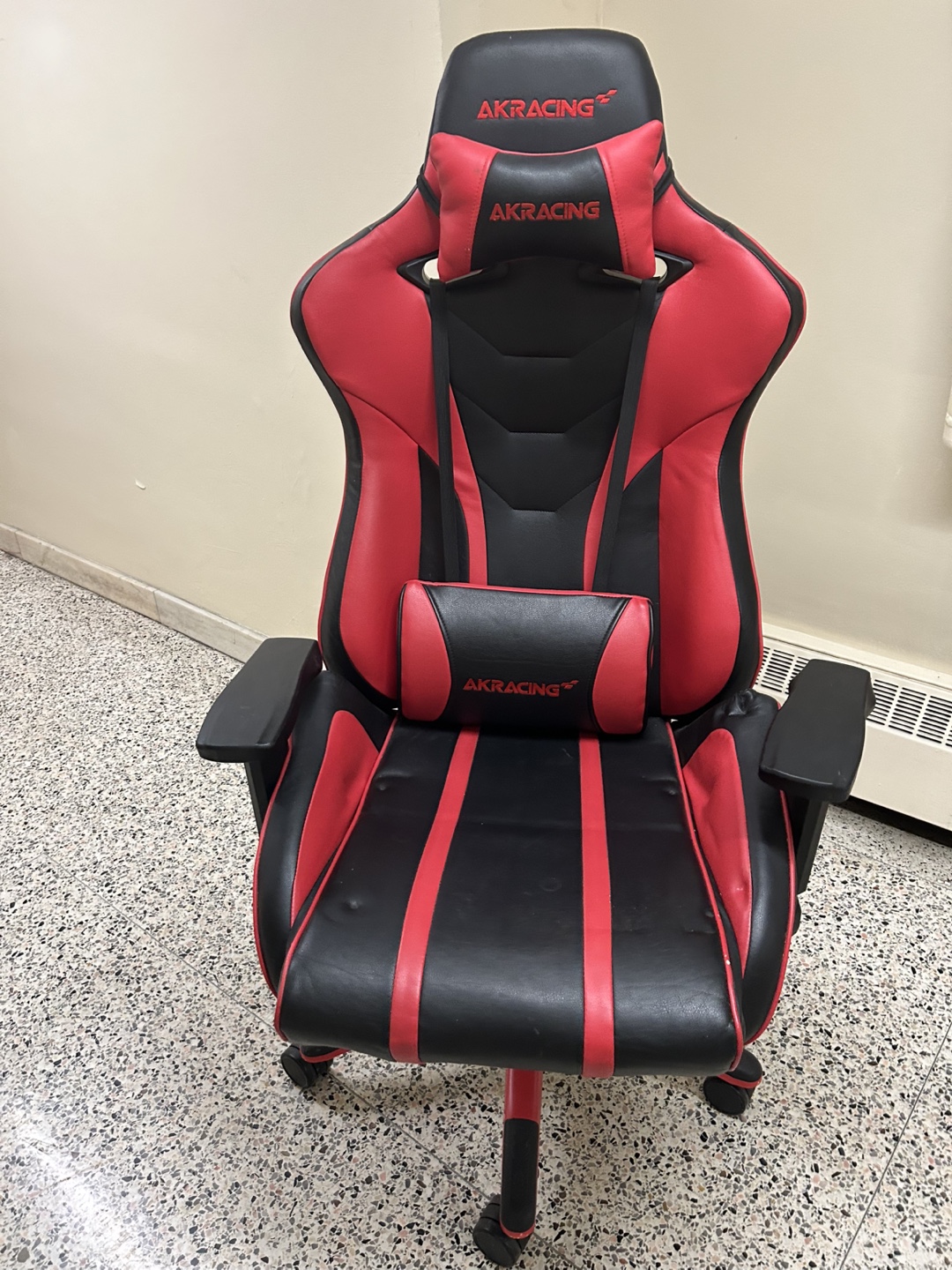 AKRacing Gaming Chair - photo 4