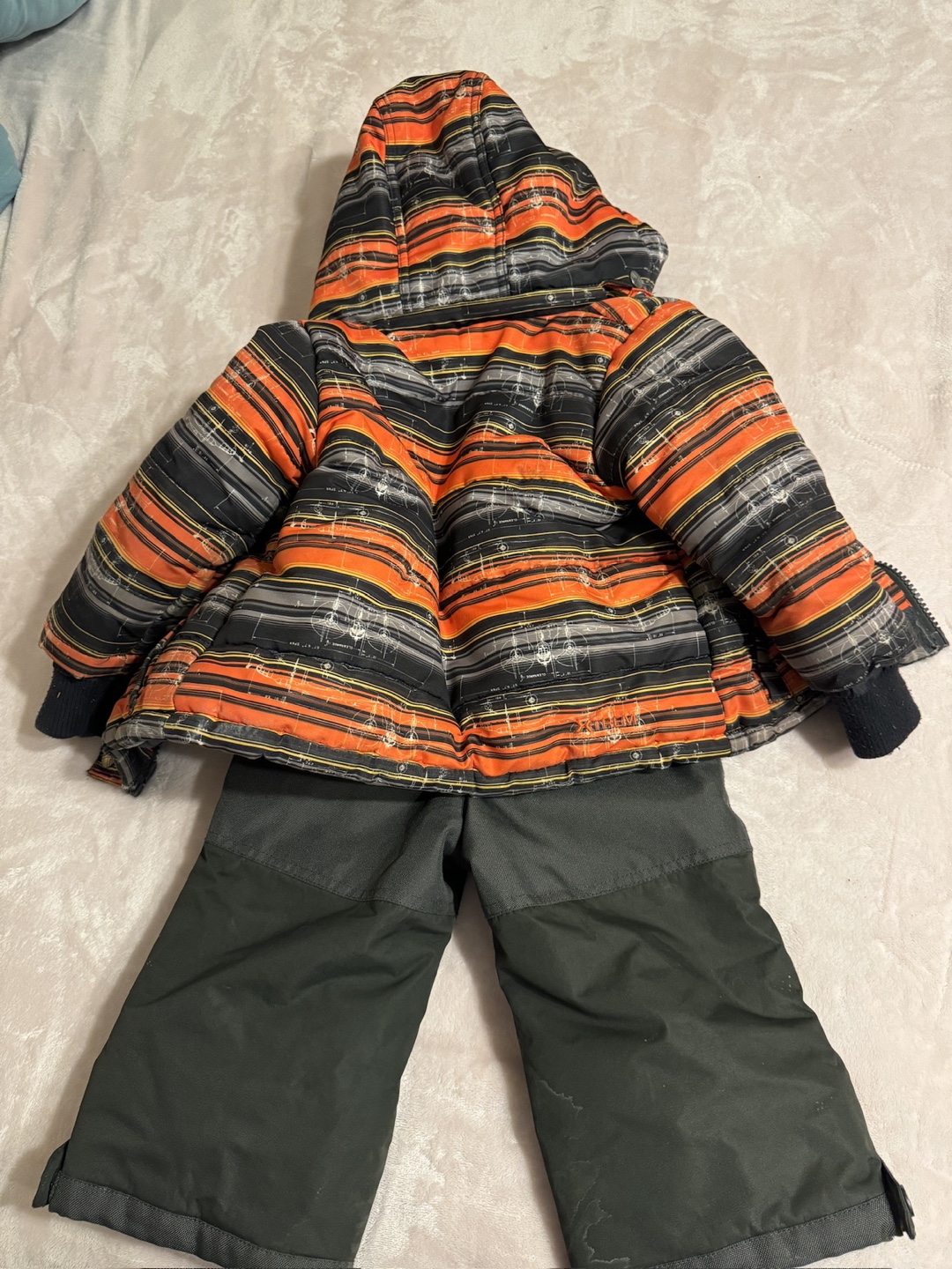 Xtrem Kids Snowsuit - Size 2T #ThriftyPicks - photo 4
