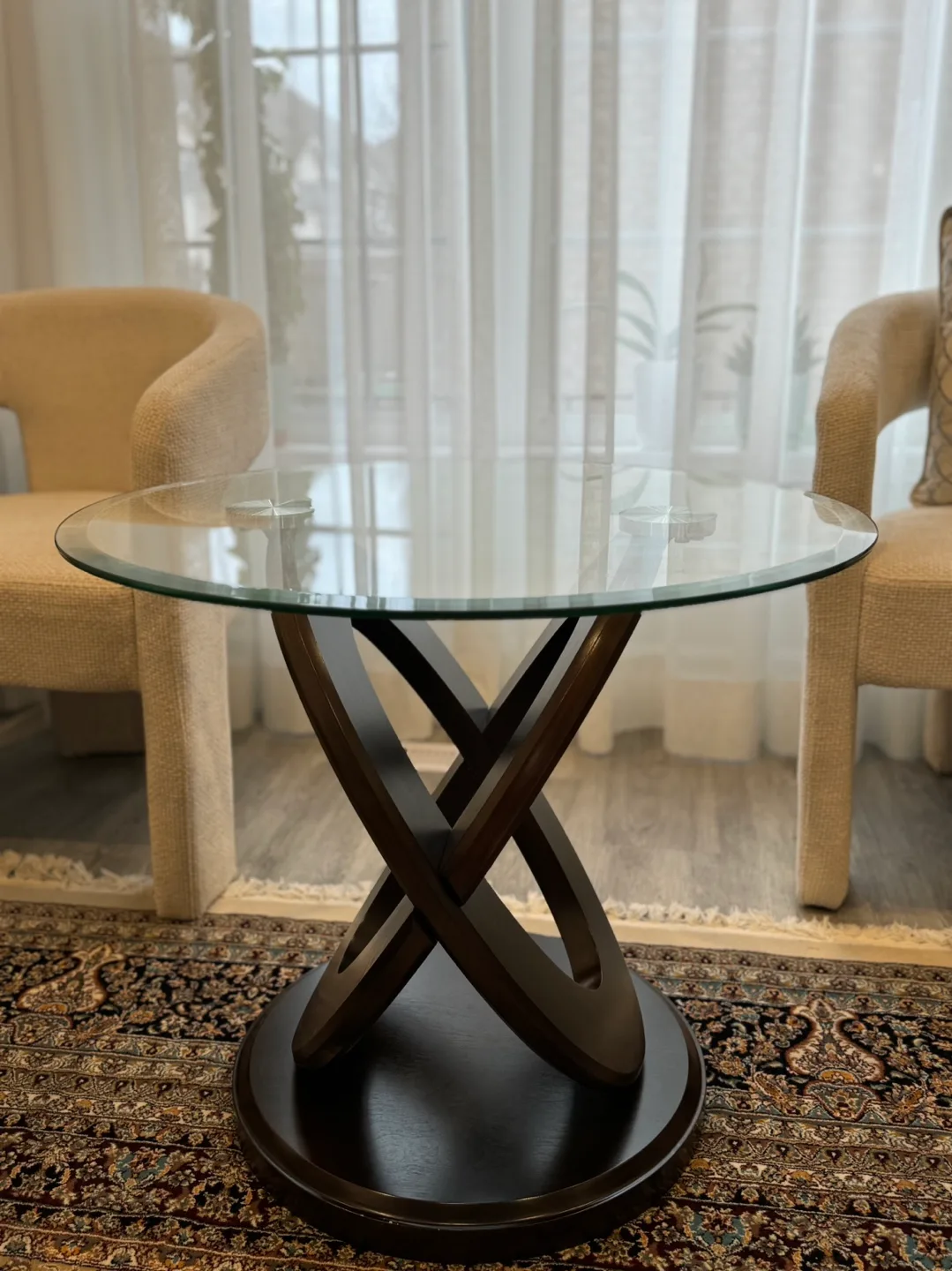 Set of 2 Glass Top End Tables image indicator(2)