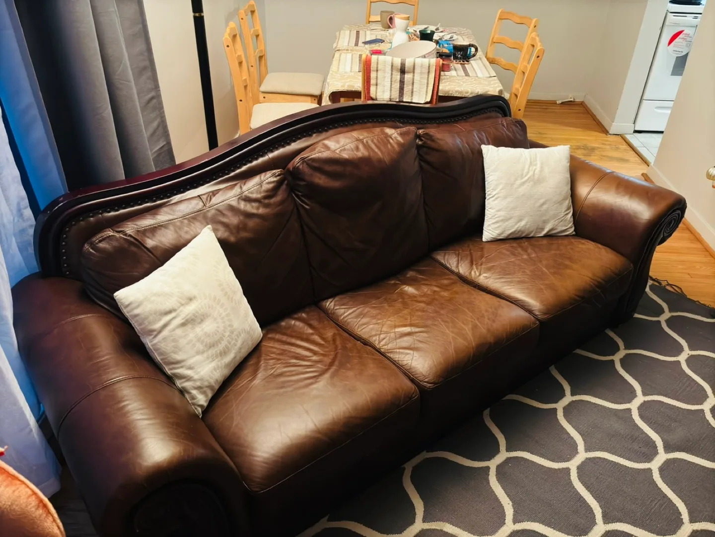 Leather Sofa thumbnail