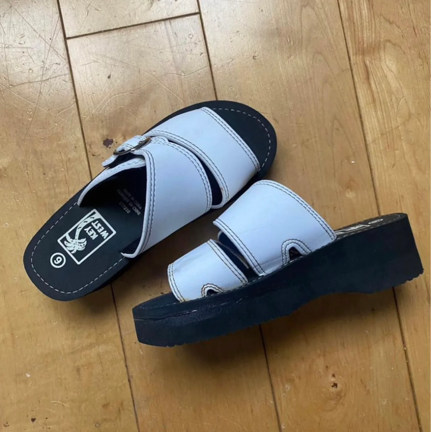 Vintage Key West Platforms