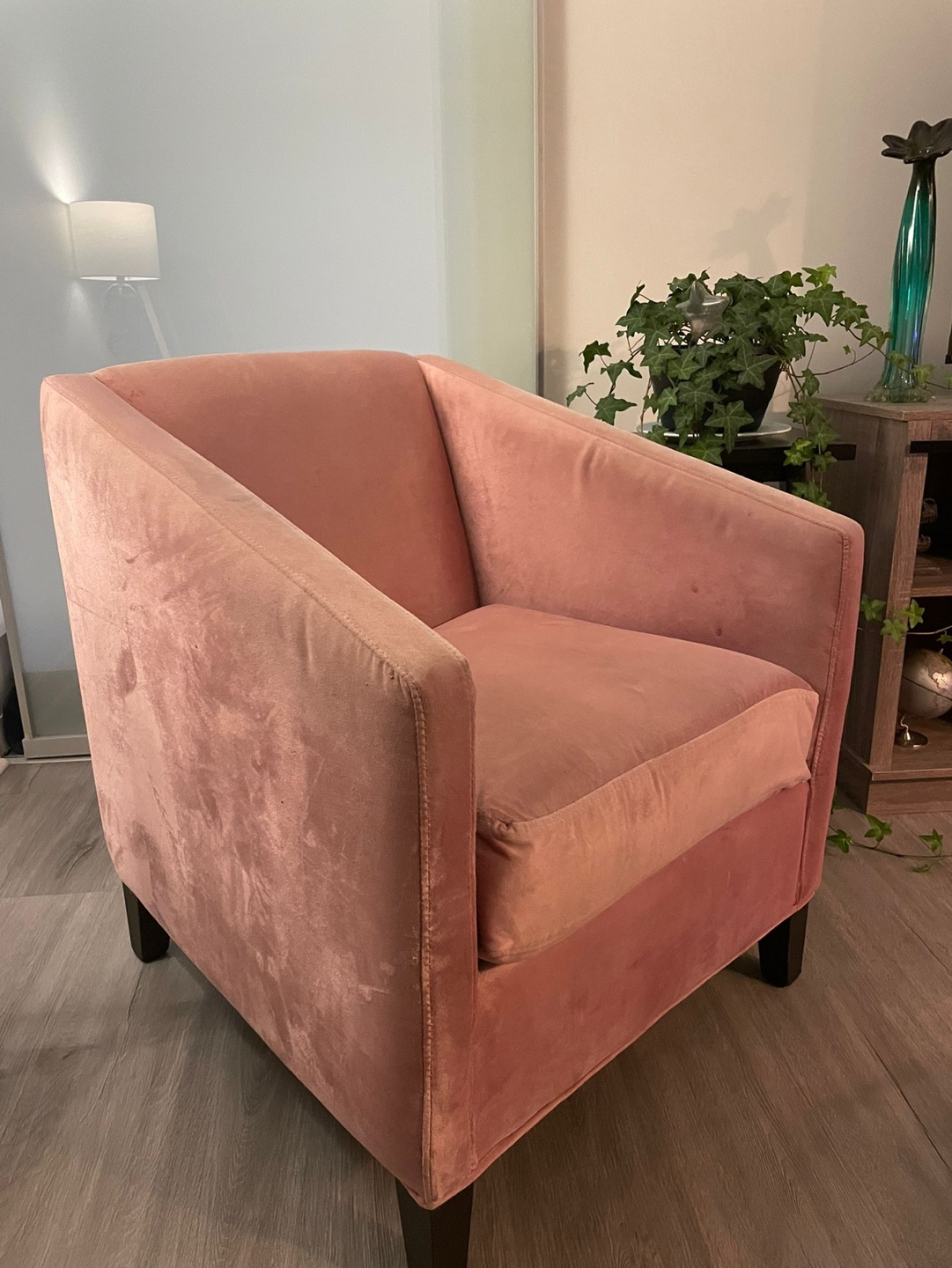 Pink Velvet Accent Chair - photo 2
