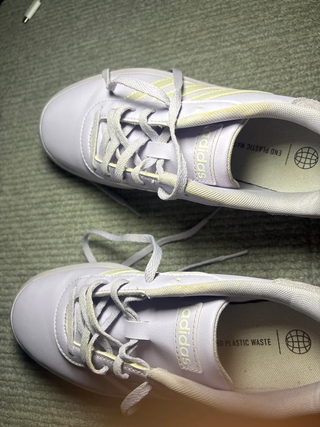 Adidas  Shoes image indicator(3)