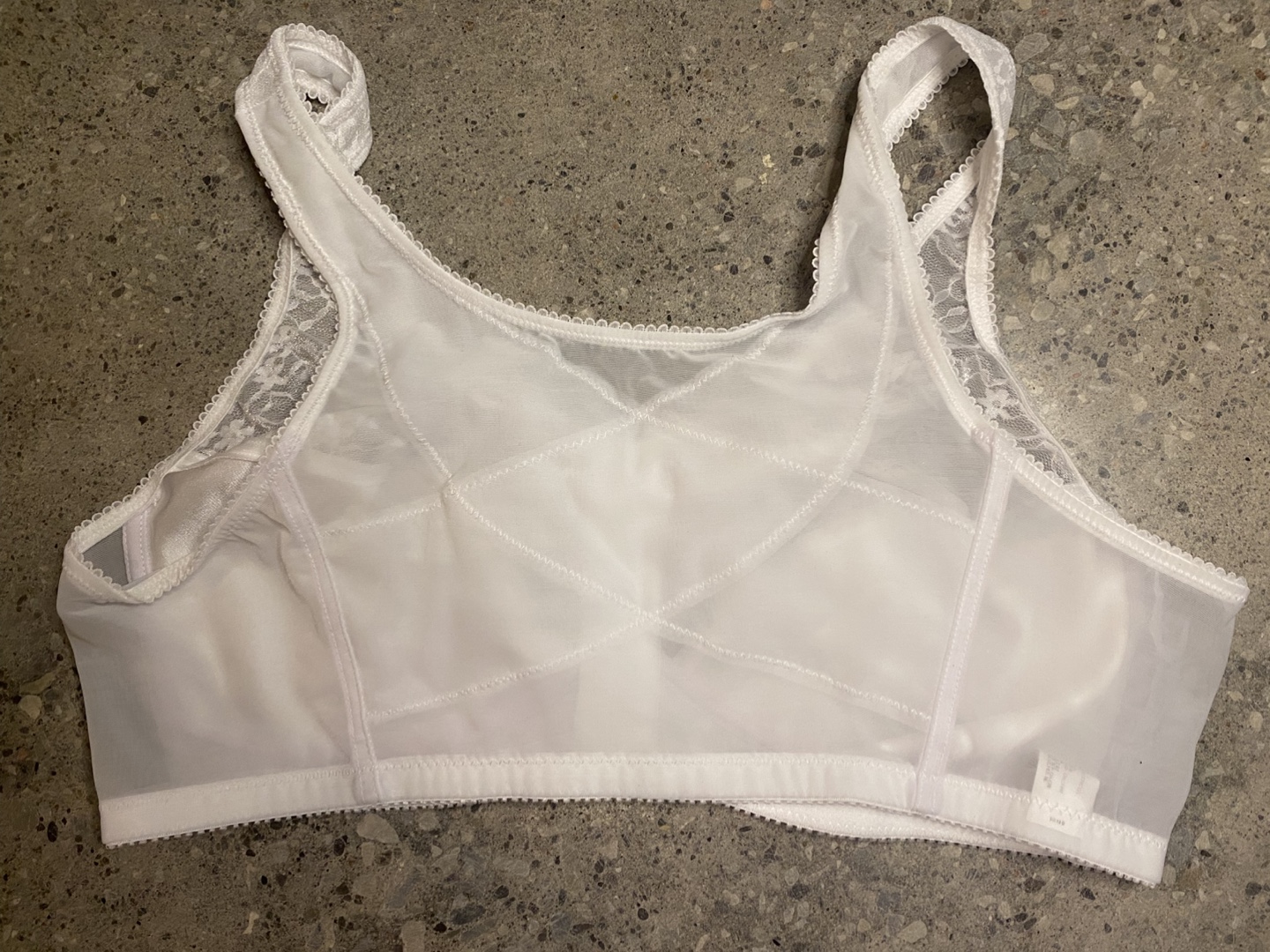 FREE 3 Brand New Front Closure Wireless Full Coverage Bras - photo 4