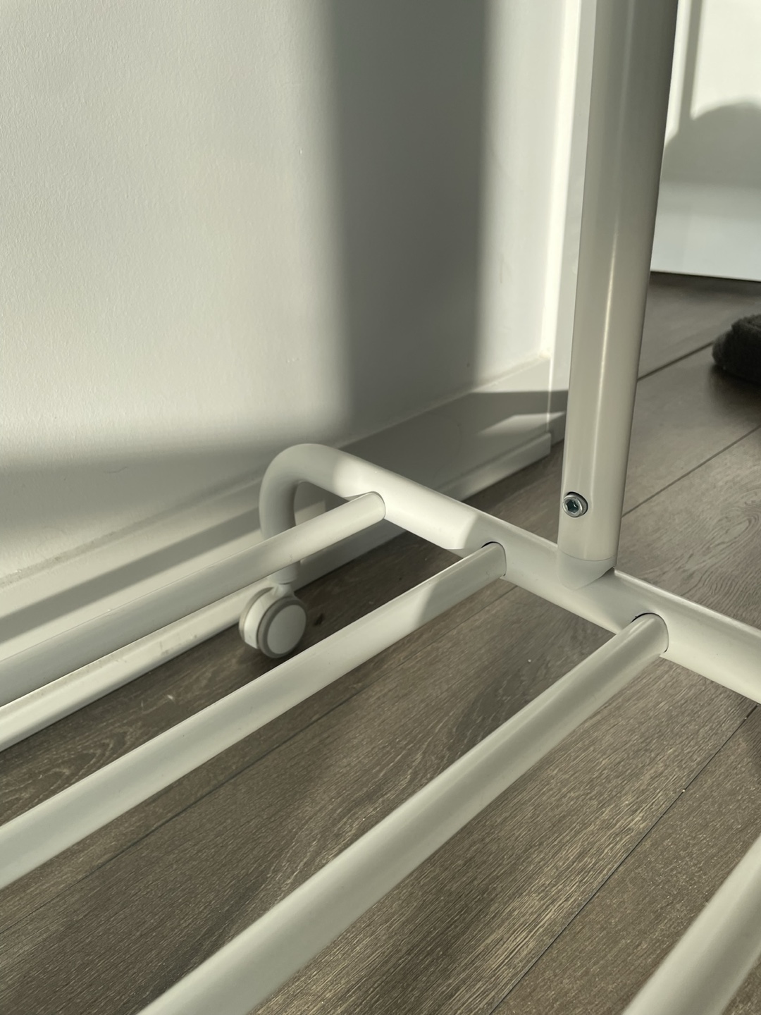 ✨MOVE OUT SALE(~12/3)✨ IKEA White Metal Clothes Rack - photo 5