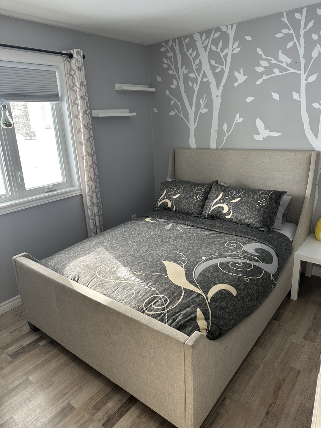 Queen Size Upholstered Bed Frame - photo 2