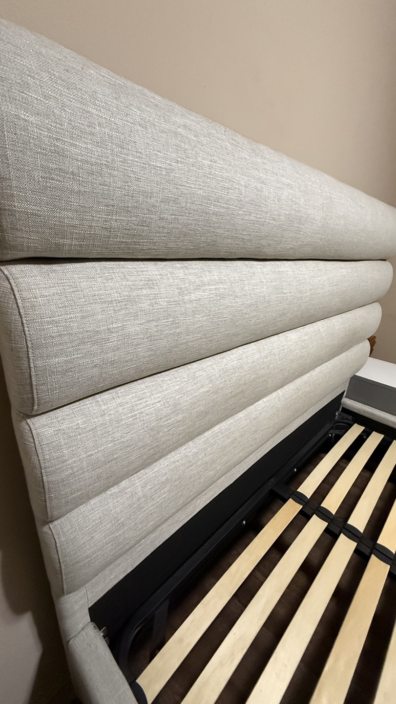 Move out sale - Pick up ASAP- Queen Size Upholstered Bed Frame - photo 4
