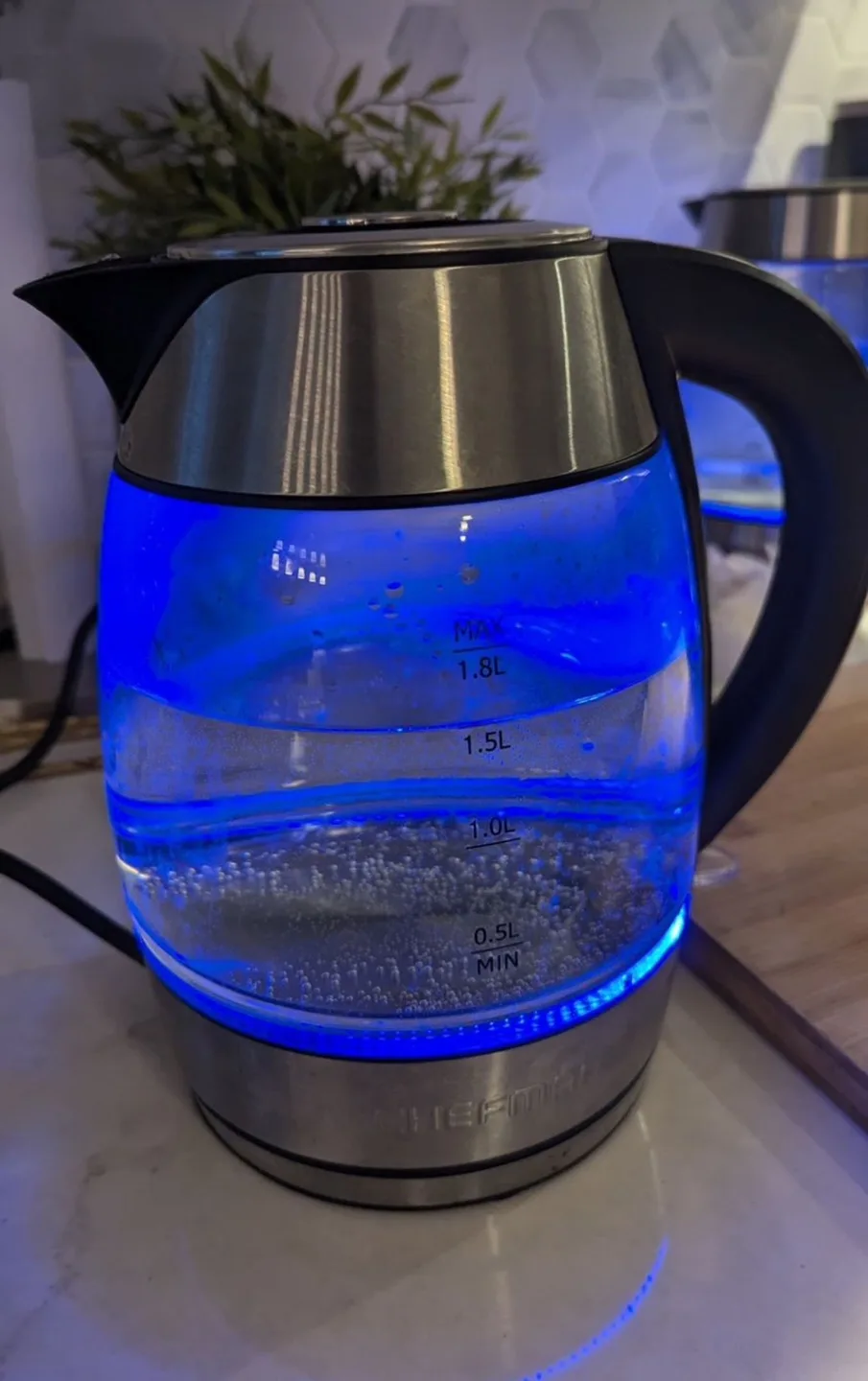 CHEFMAN 1.8L Electric Kettle with Removable Tea Infuser thumbnail