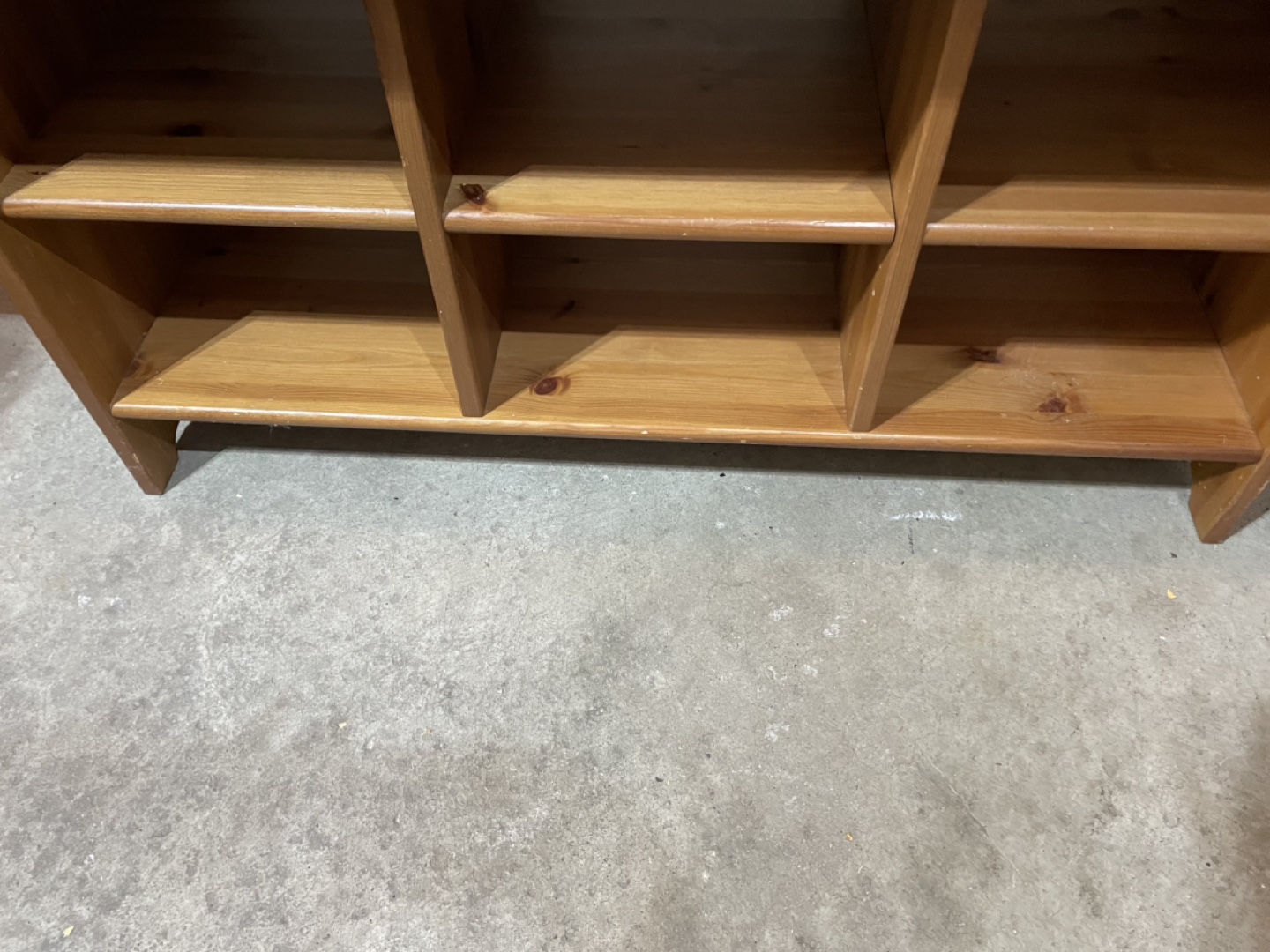 Large coffee table w/ storage - photo 5