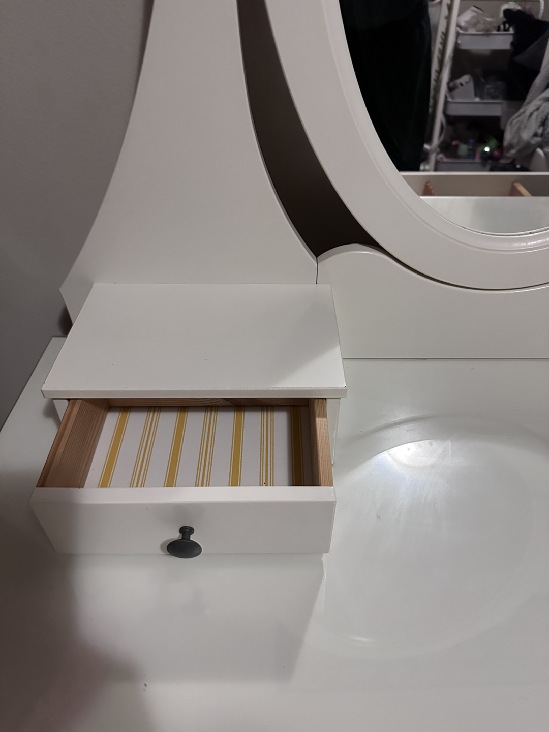 IKEA Malm Vanity Set with Mirror and Stool - photo 2