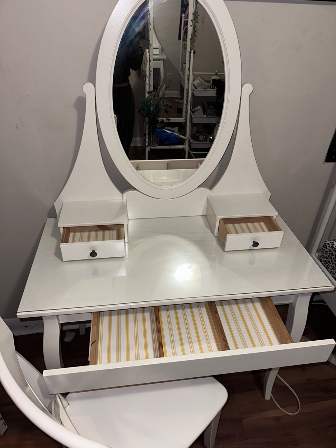 IKEA Malm Vanity Set with Mirror and Stool - photo 3