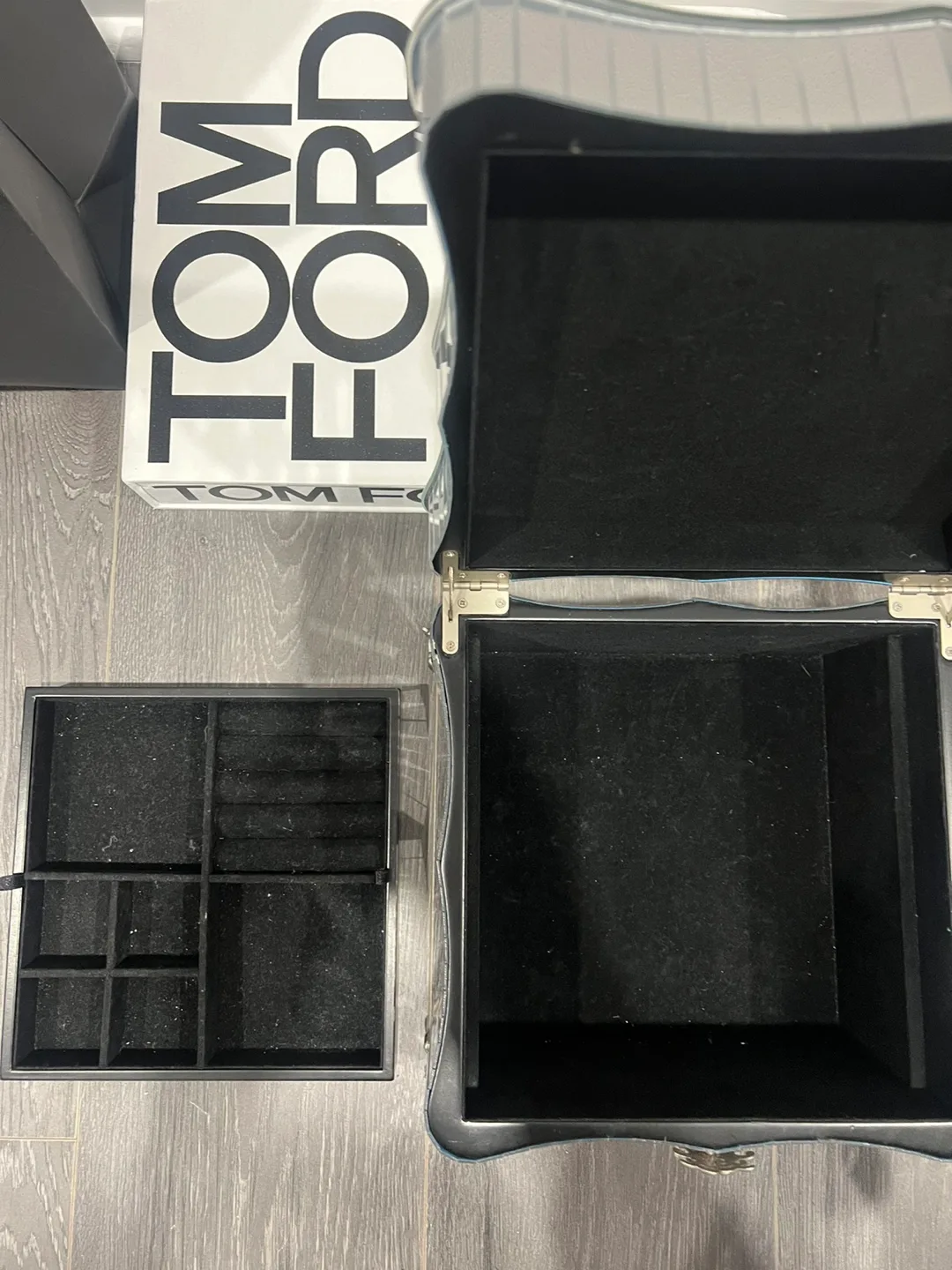 Mirrored Jewellery Box image indicator(5)