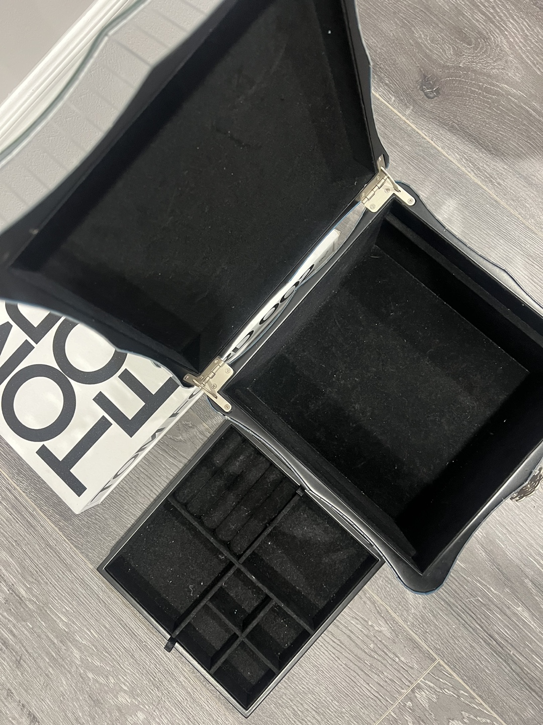 Mirrored Jewellery Box - photo 3
