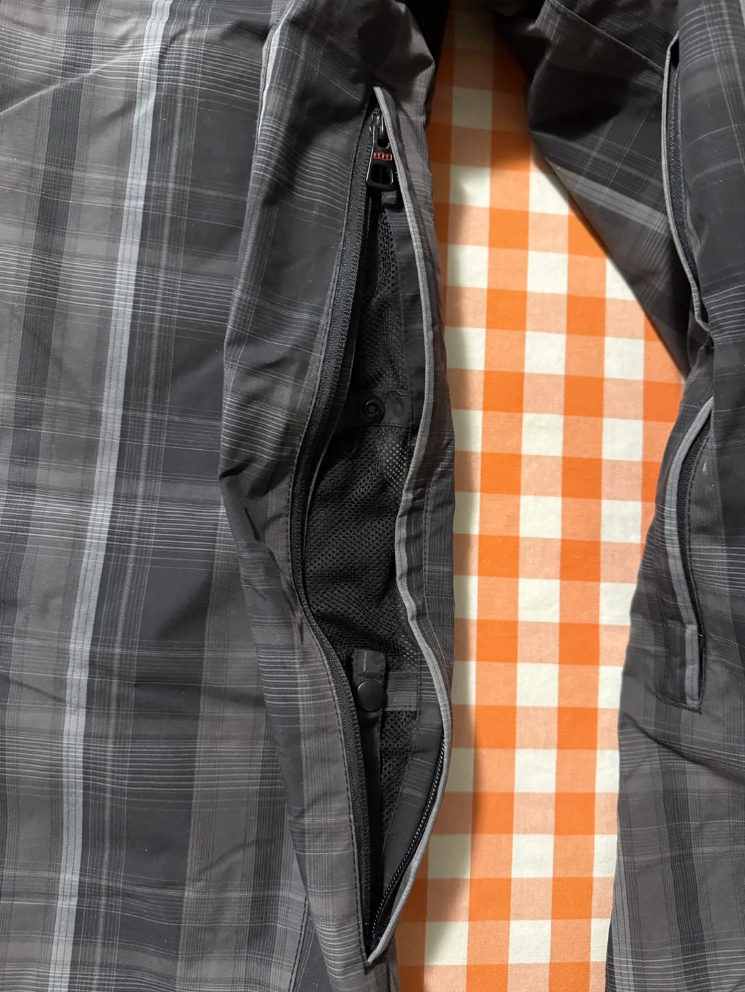 4 Square Snowboard Pants - Size XL image indicator(4)