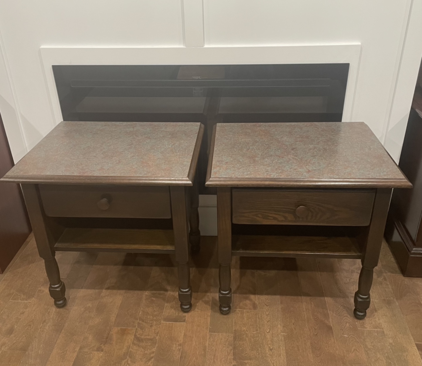 Pair of Wooden Nightstands - photo 2