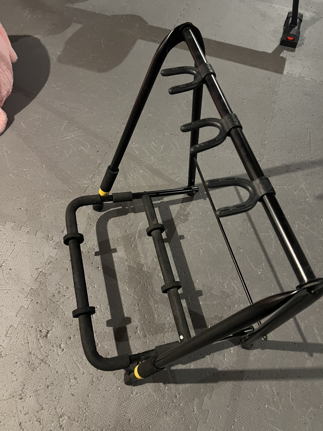 Guitar Stand for 3 instruments - photo 2