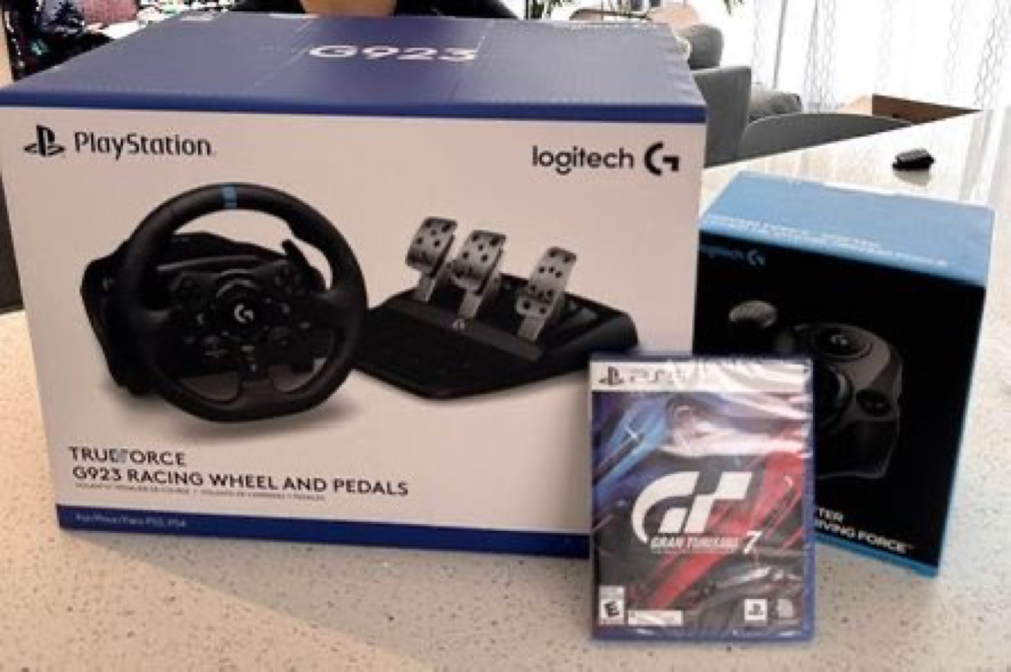 Logitech G923 Racing Wheel and Pedals